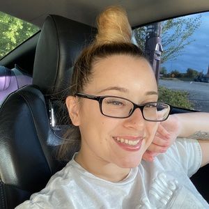 Meet your Posher, Alyssa